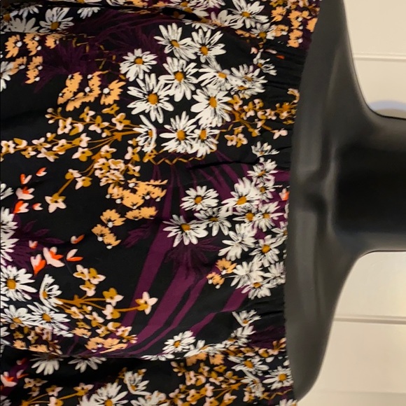 Off shoulder shorts romper - Picture 3 of 3